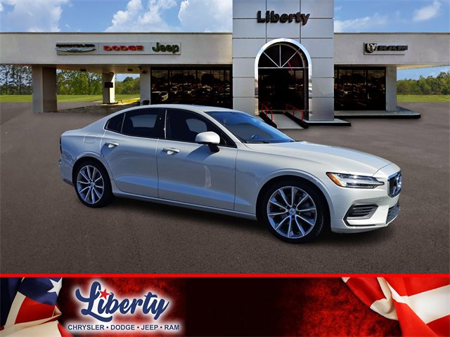 Used 2020 Volvo S60 T5 Momentum