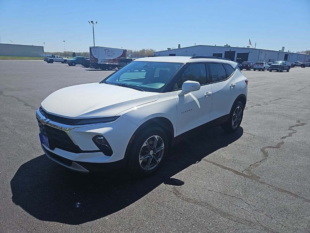Used 2024 Chevrolet Blazer LT w/ LPO, Floor Liner Package AWD/4WD image 3