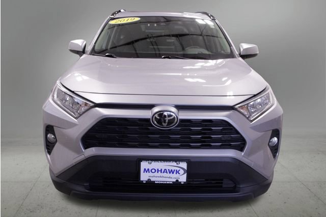 Used 2019 Toyota RAV4 XLE image 9