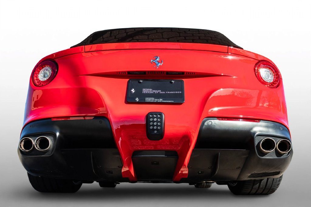 Used 2016 Ferrari F12 Berlinetta RWD image 24