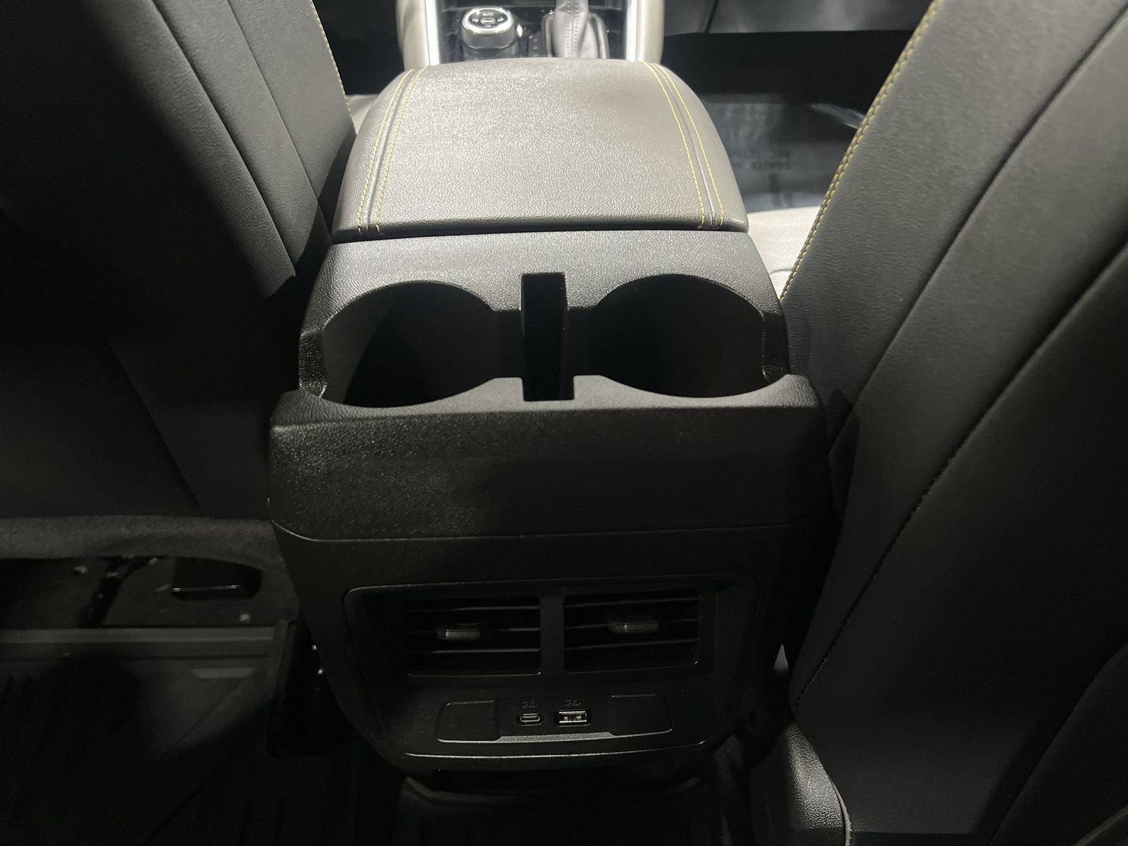 Used 2024 Chevrolet Colorado ZR2 w/ ZR2 Convenience Package III image 21