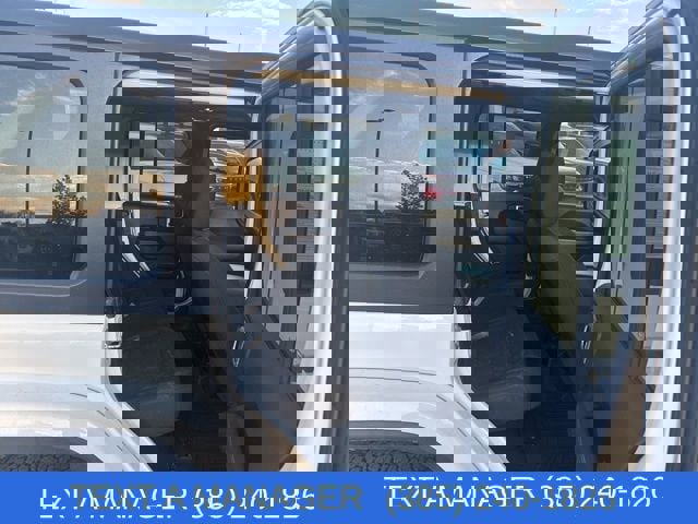 Used 2019 Jeep Wrangler Unlimited Sahara image 13