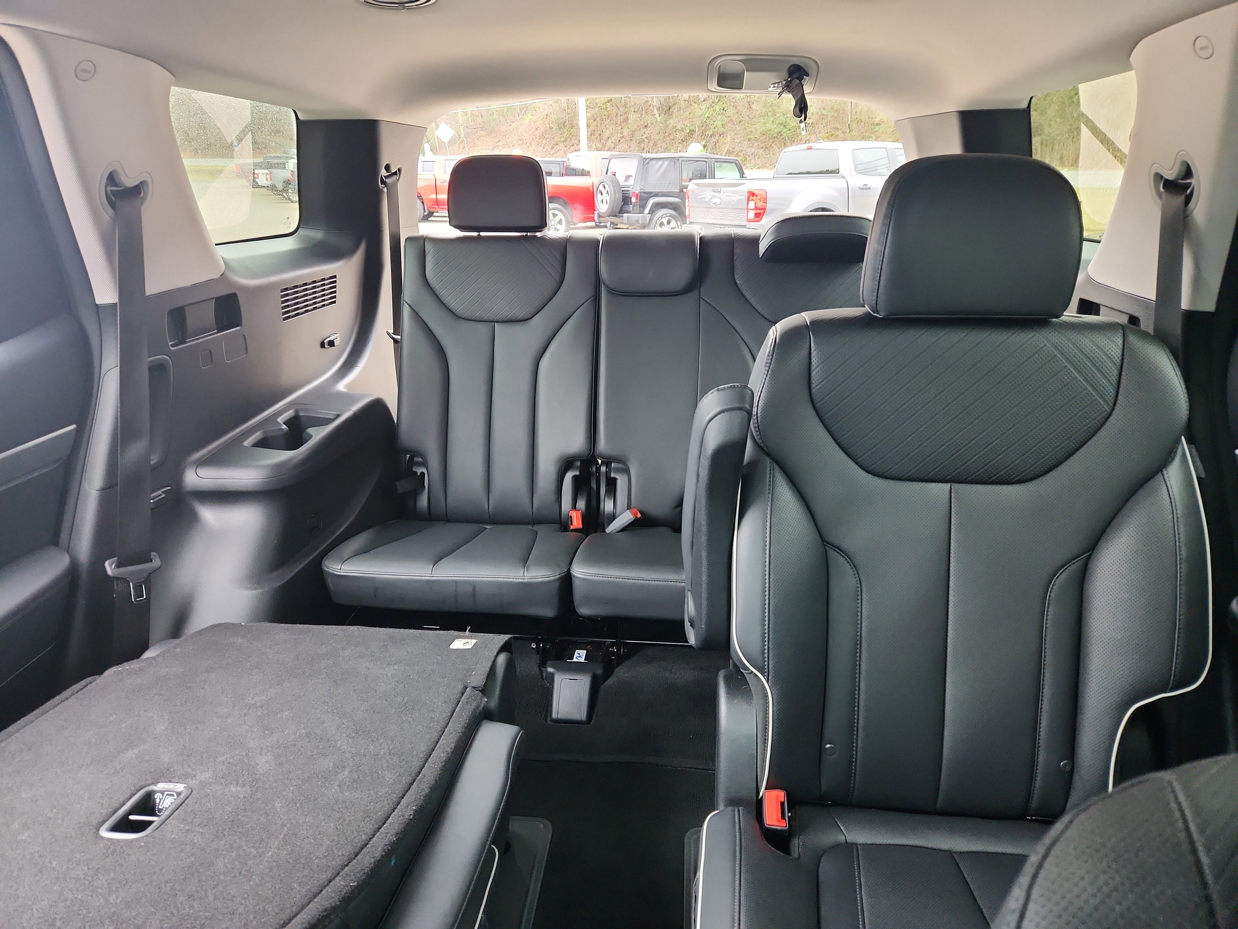 Used 2025 Hyundai Palisade SEL image 36