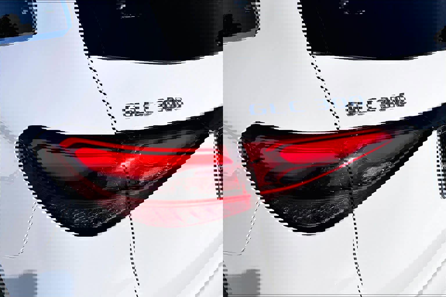 Certified 2025 Mercedes-Benz GLC 300 image 28