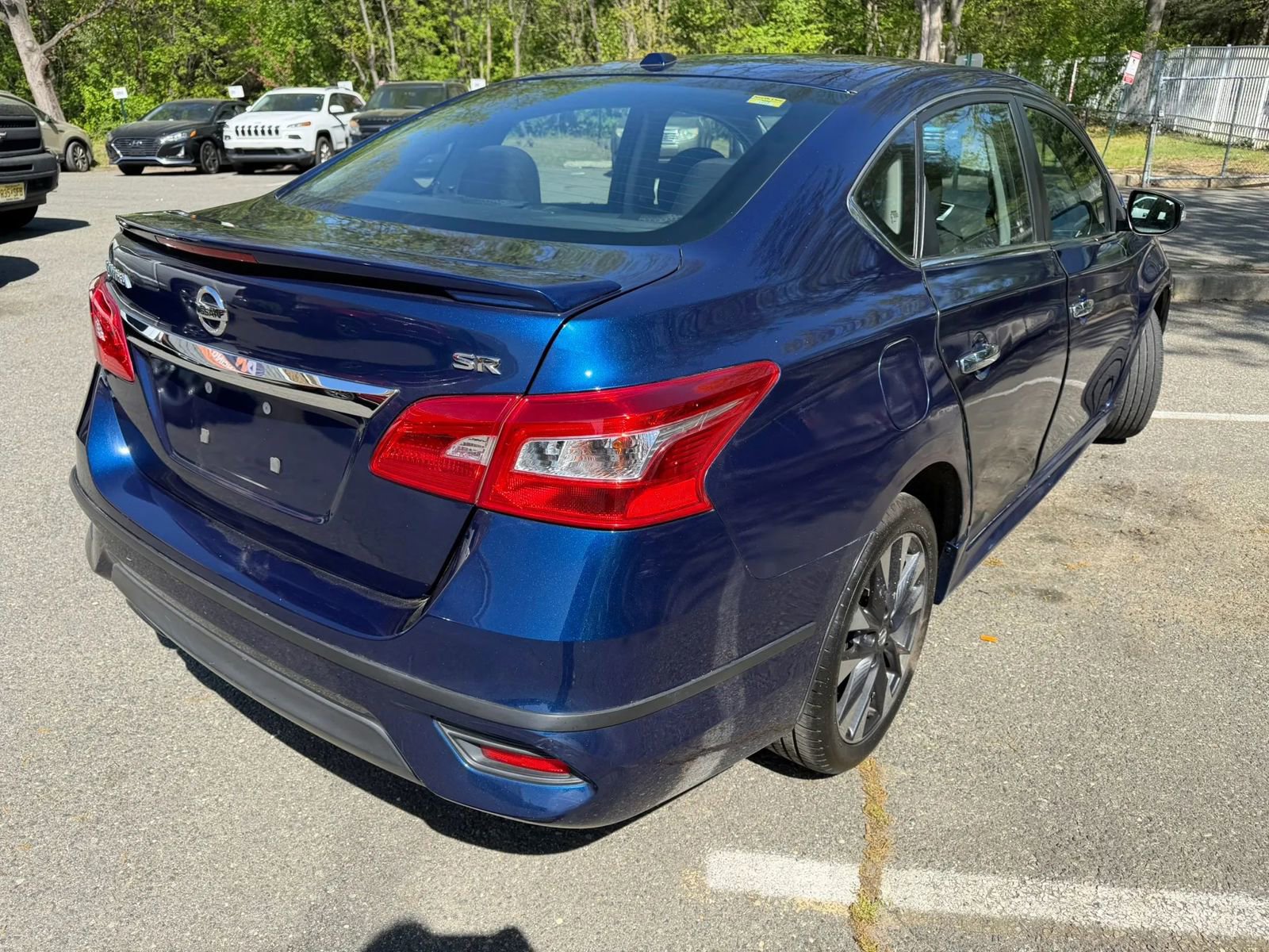 Used 2016 Nissan Sentra SR FWD image 4