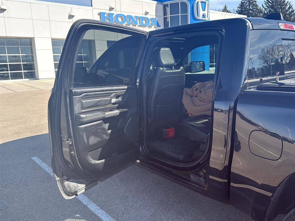 Used 2019 RAM 1500 Sport w/ Leather & Sound Group image 11
