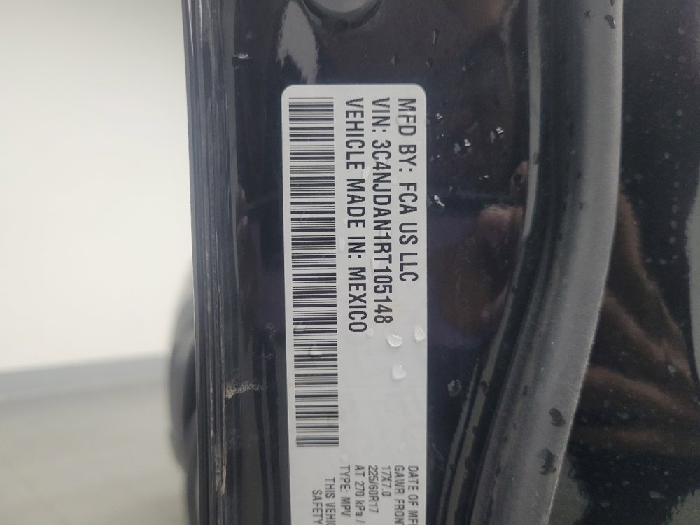 Used 2024 Jeep Compass Sport image 33