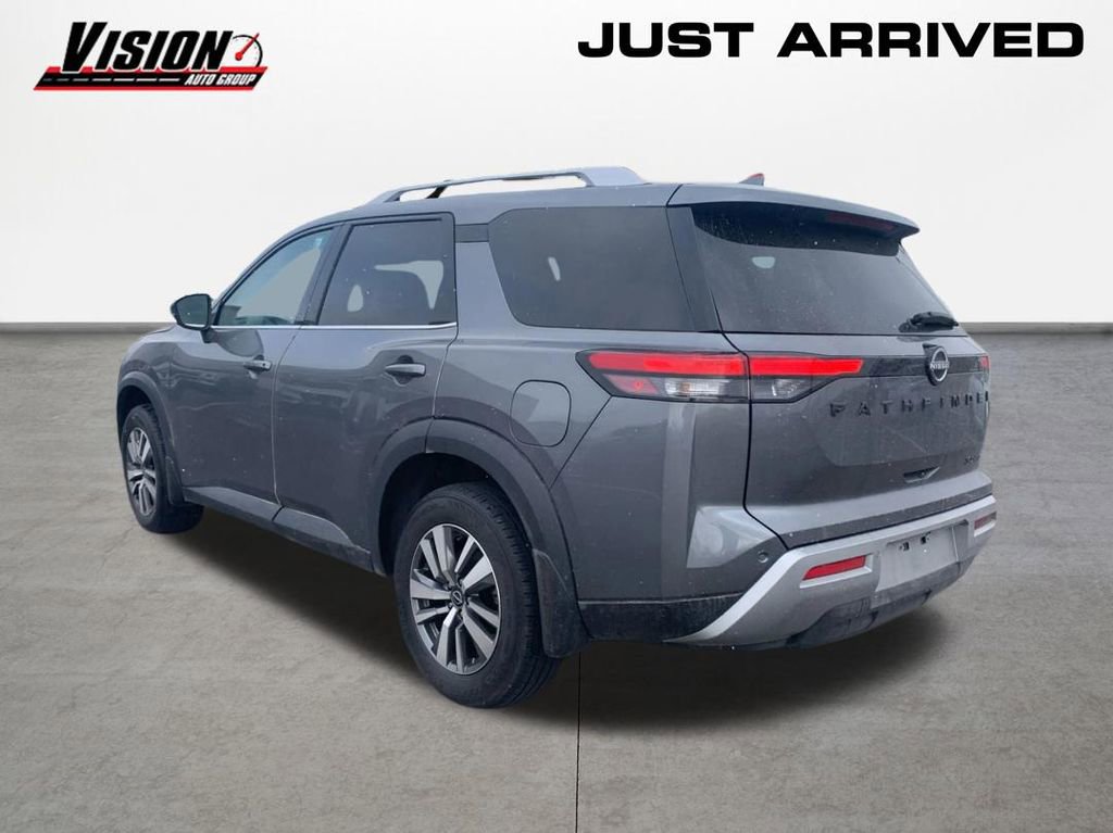 Certified 2023 Nissan Pathfinder SL w/ Lighting Package (N92) image 7