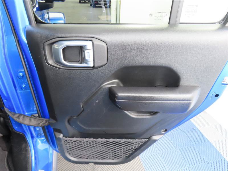 Used 2021 Jeep Gladiator Sport AWD/4WD image 27