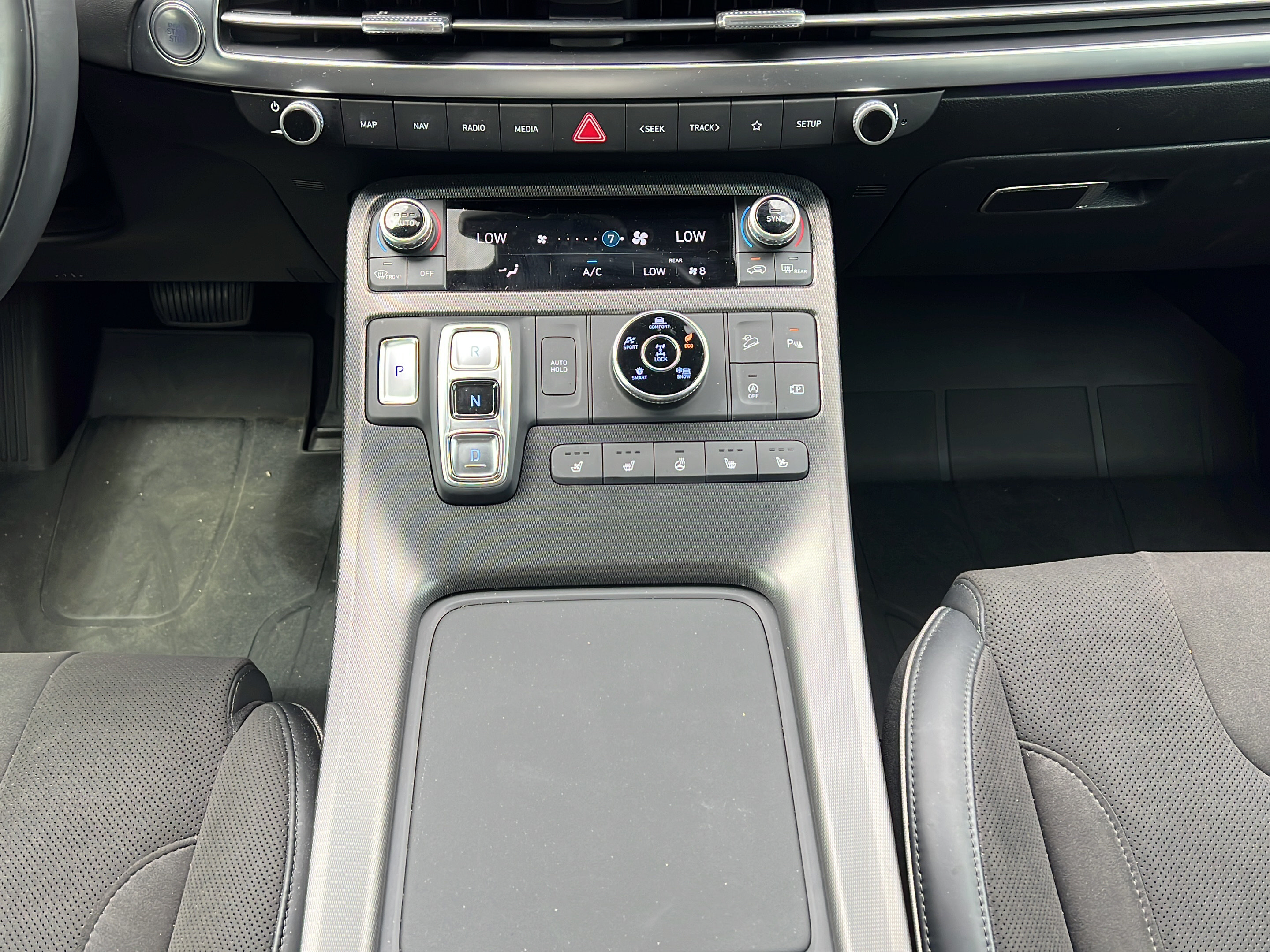 Certified 2025 Hyundai Palisade Calligraphy AWD/4WD image 15