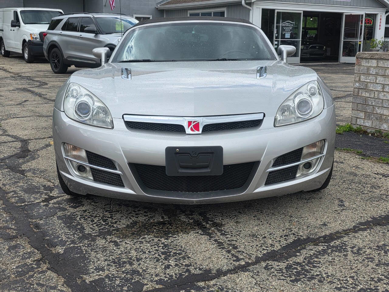 Used 2009 Saturn Sky w/ Premium Trim Package image 2