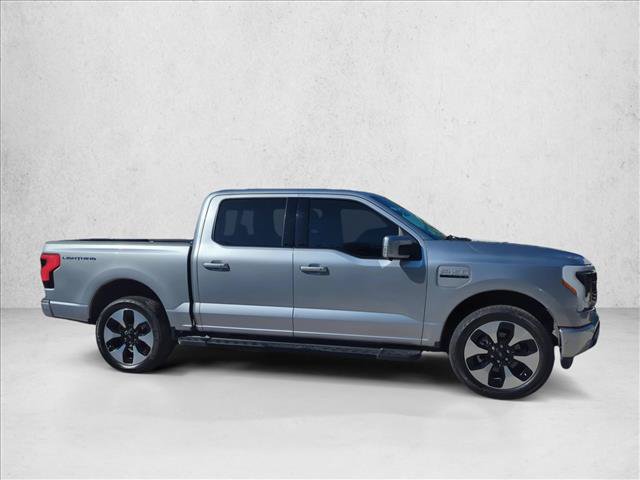 Used 2022 Ford F150 Lightning Platinum AWD/4WD image 4