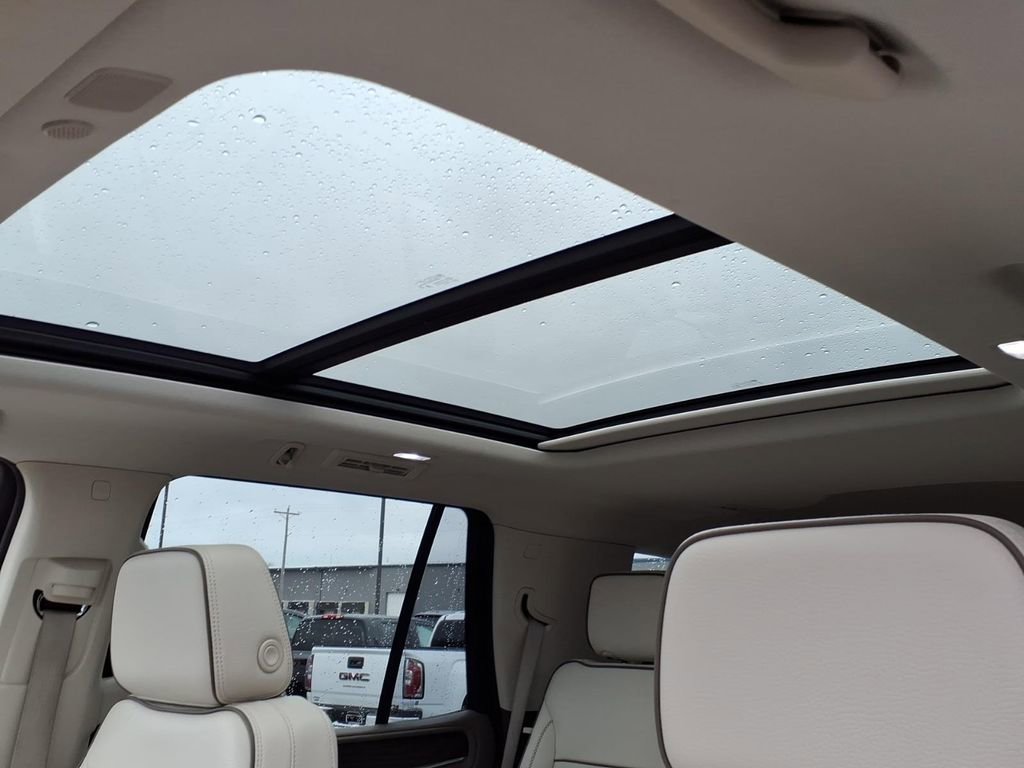 Certified 2023 GMC Yukon Denali w/ Max Trailering Package image 9