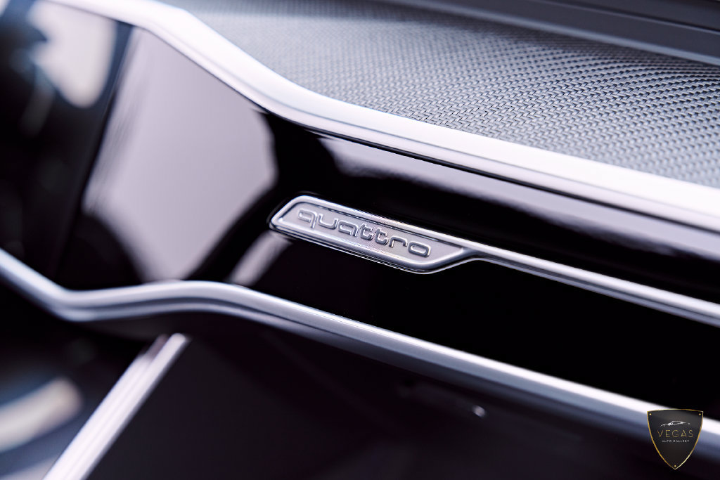 Used 2025 Audi RS 7 Performance AWD/4WD image 57