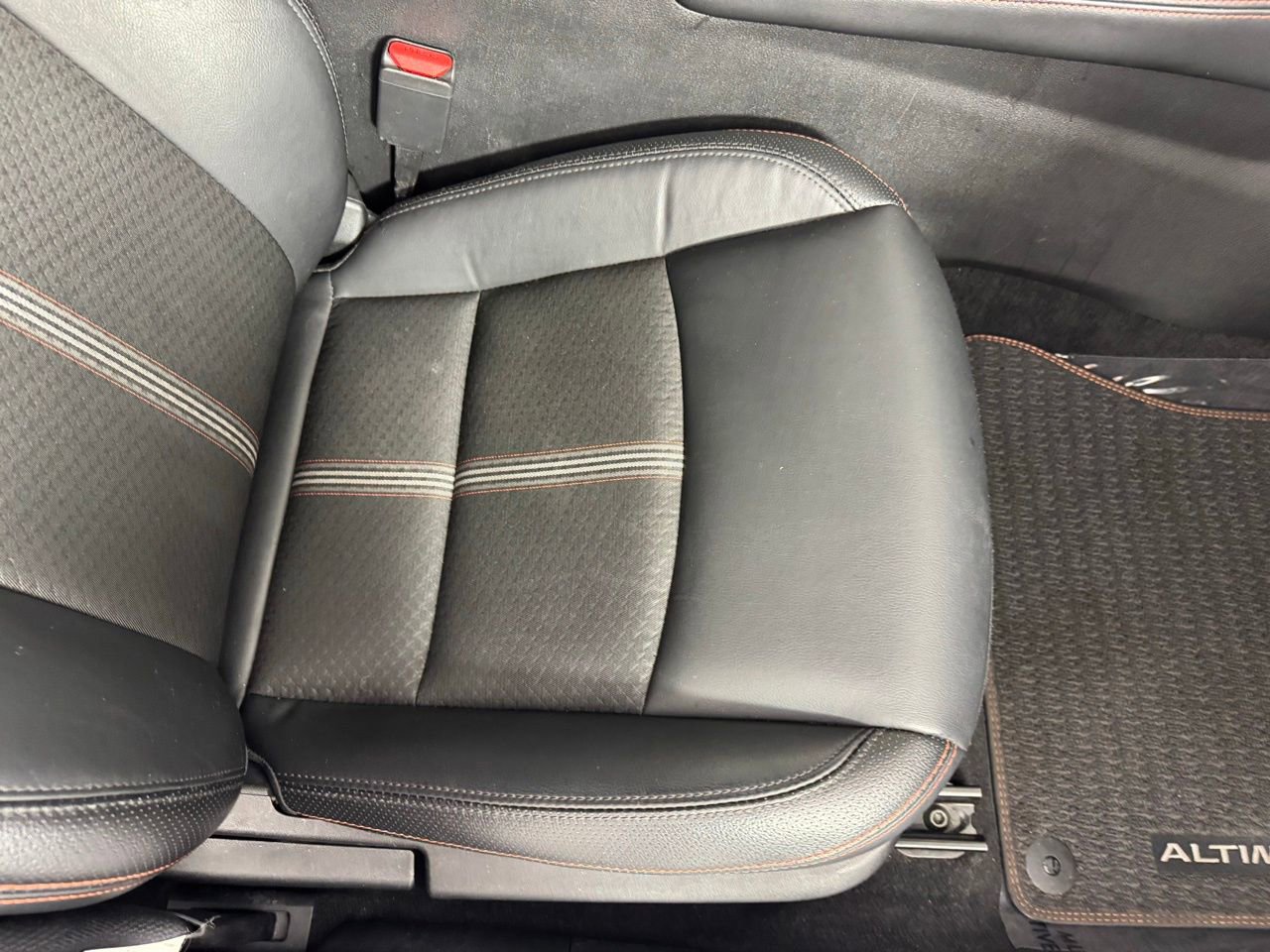 Used 2024 Nissan Altima 2.5 SR image 32