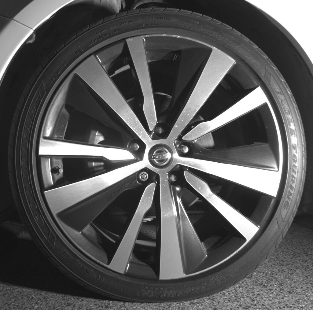 Used 2020 Nissan Altima 2.5 SR w/ Premium Package FWD image 10
