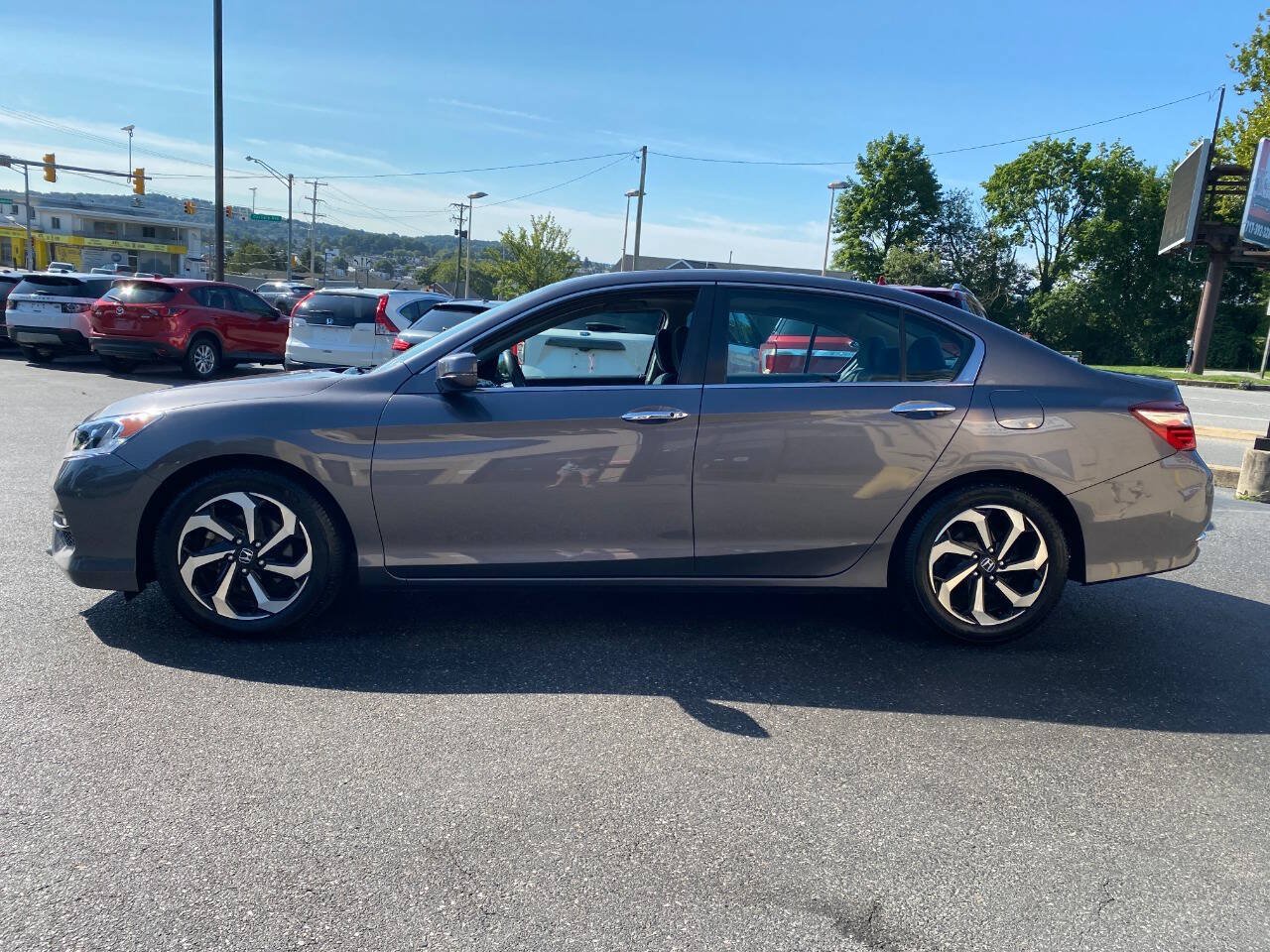 Used 2016 Honda Accord EX image 6