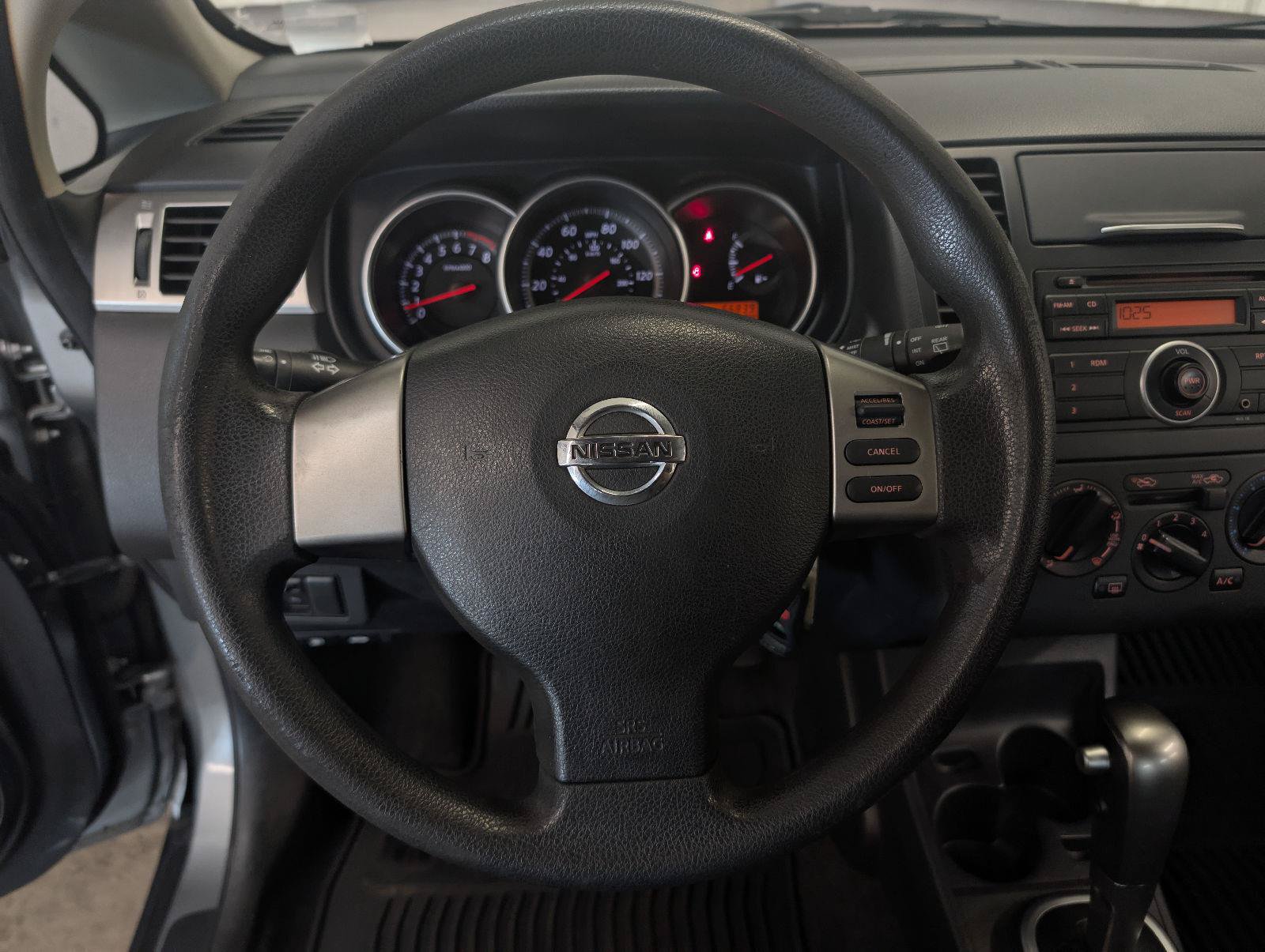 Used 2011 Nissan Versa 1.8 S w/ Plus Pkg FWD image 21