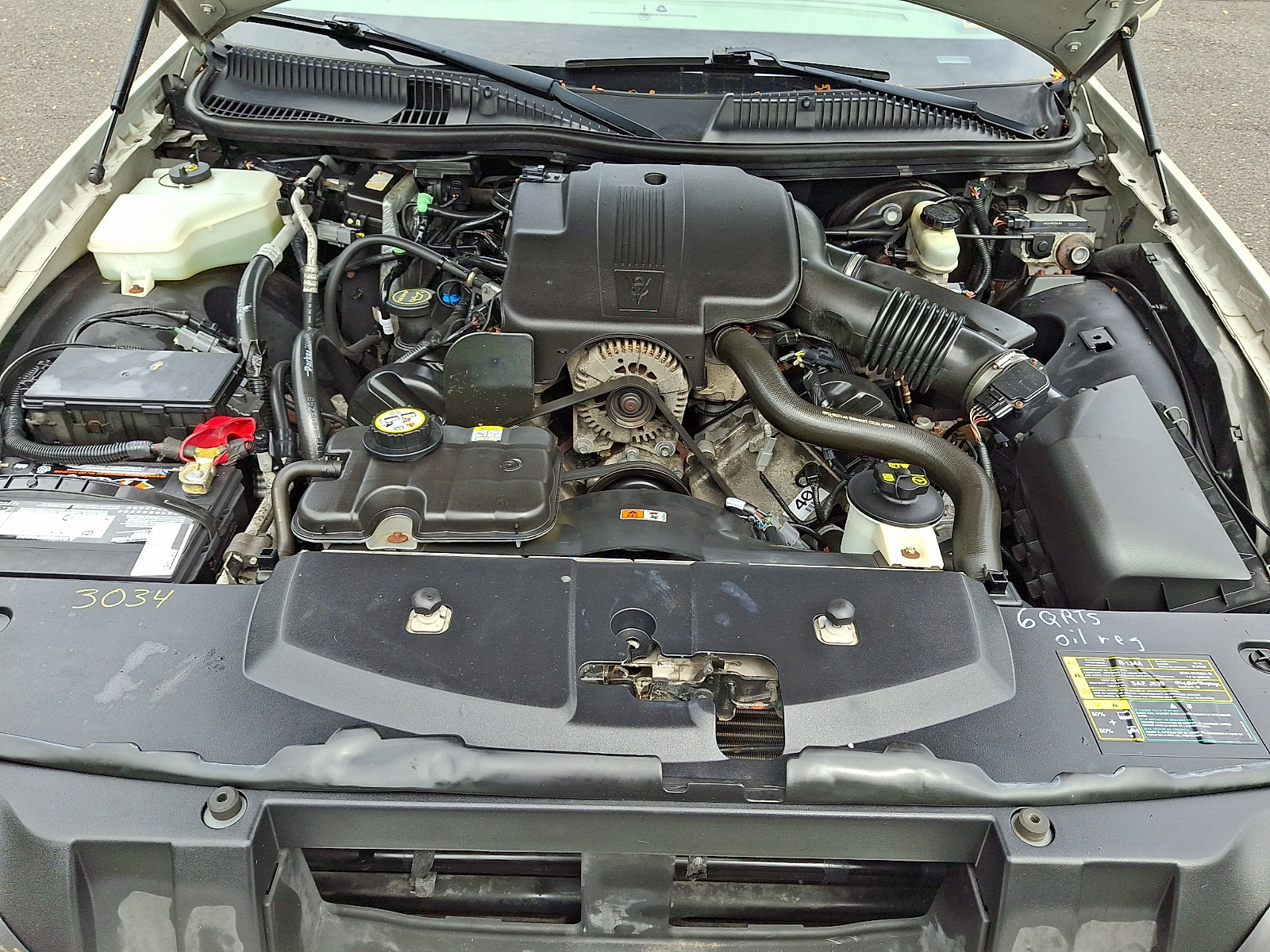 Used 2004 Lincoln Town Car Ultimate RWD image 24