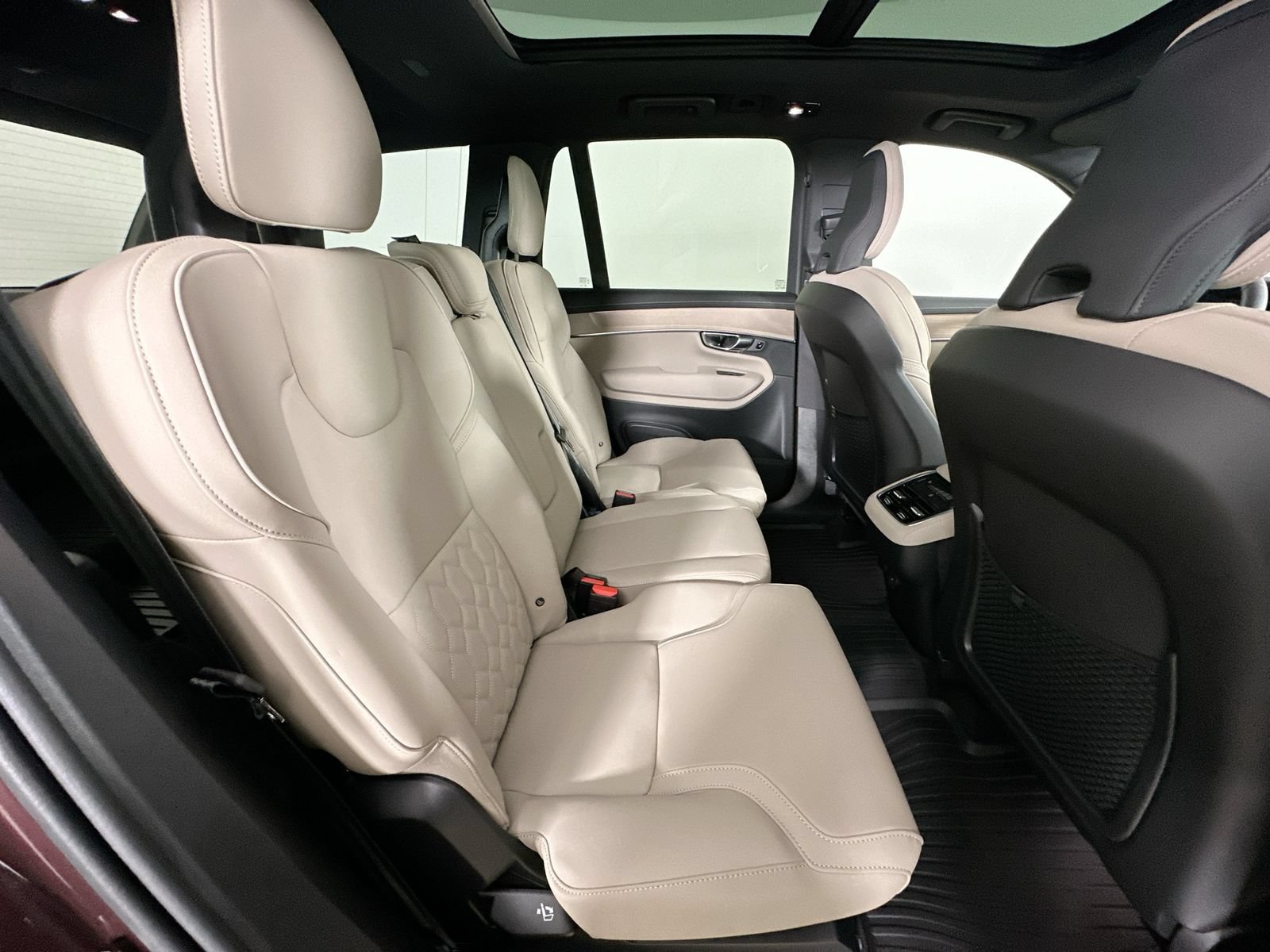 New 2026 Volvo XC90 B5 Core w/ Protection Package Premier AWD/4WD image 41