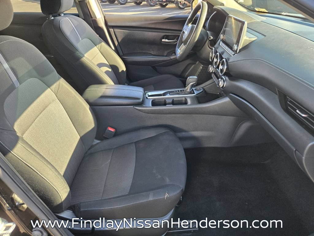 Used 2024 Nissan Sentra SV FWD image 16