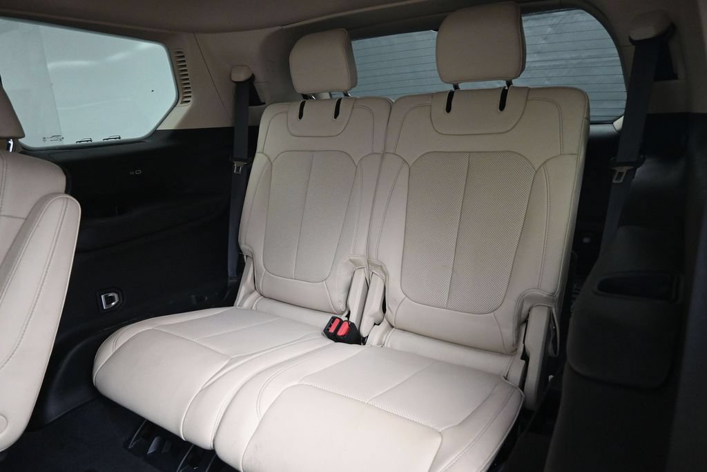 Used 2022 Jeep Grand Cherokee L Limited w/ Luxury Tech Group II AWD/4WD image 26