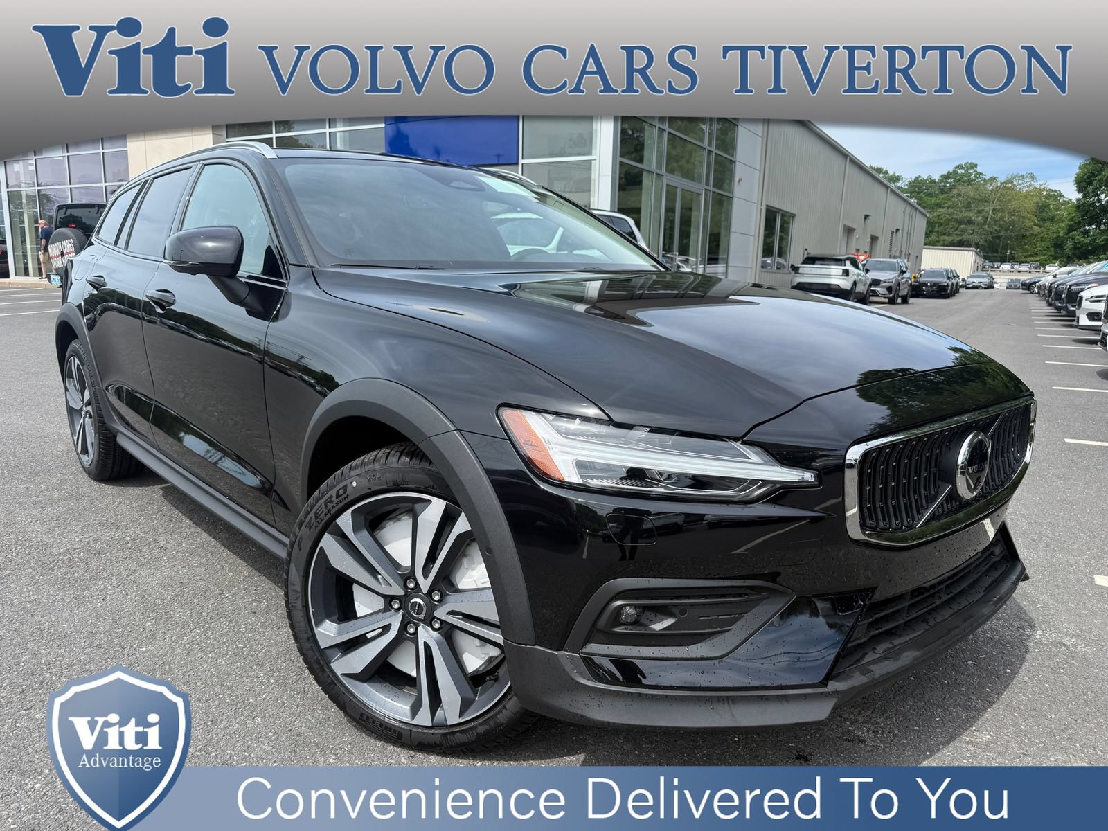 New 2026 Volvo V60 B5 Cross Country Plus w/ Climate Package AWD/4WD image 1