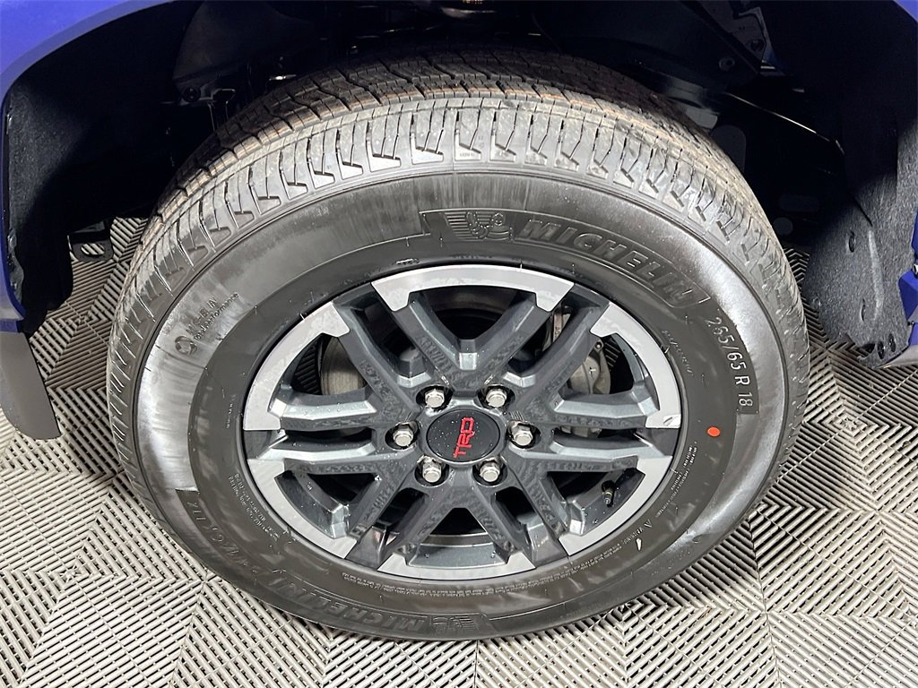 Certified 2025 Toyota Tacoma TRD Sport image 25