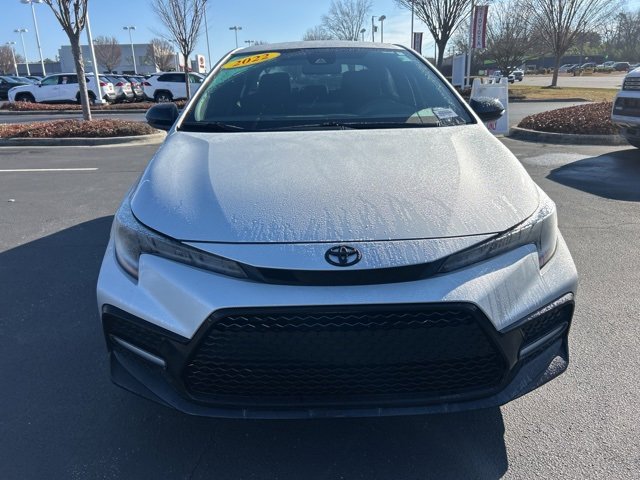Used 2022 Toyota Corolla SE image 2