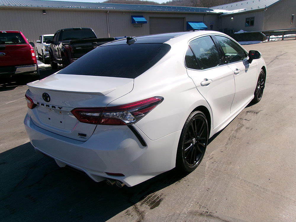 Used 2022 Toyota Camry XSE AWD/4WD image 4