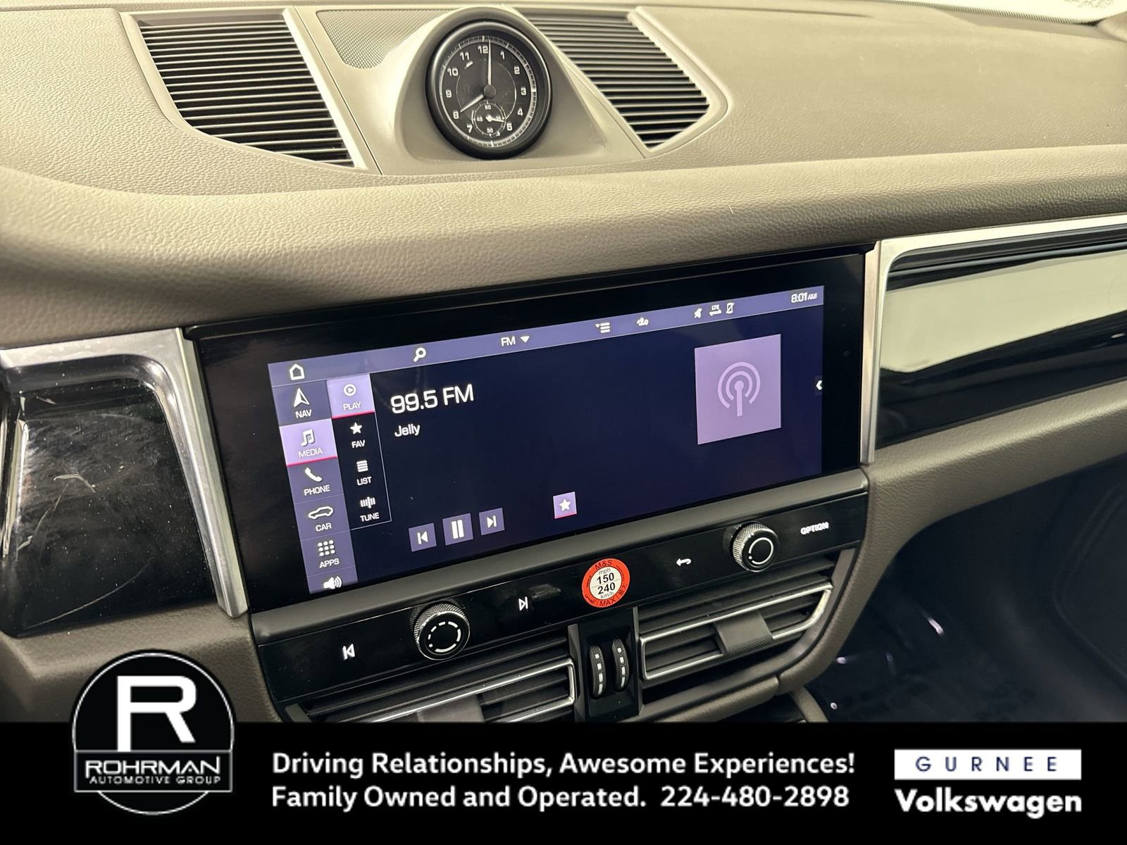 Used 2023 Porsche Macan image 6