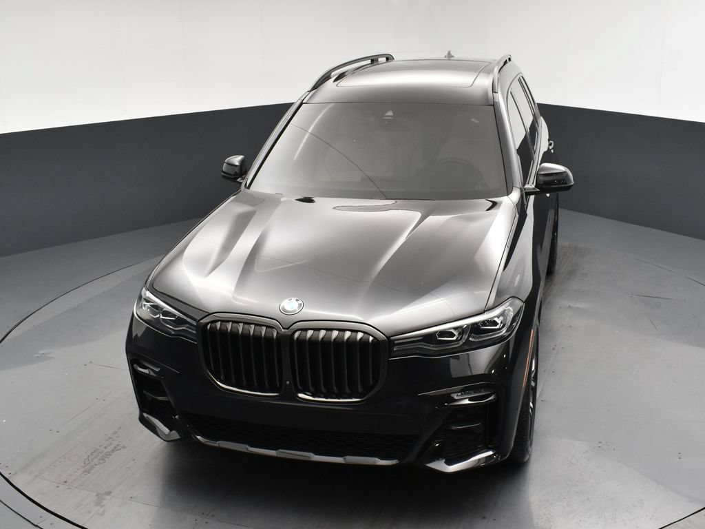 Used 2022 BMW X7 xDrive40i w/ M Sport Package AWD/4WD image 17