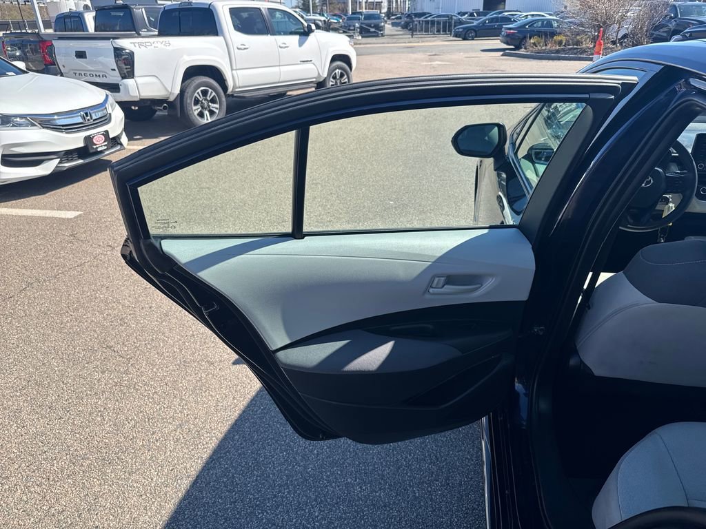 Used 2022 Toyota Corolla LE FWD image 36