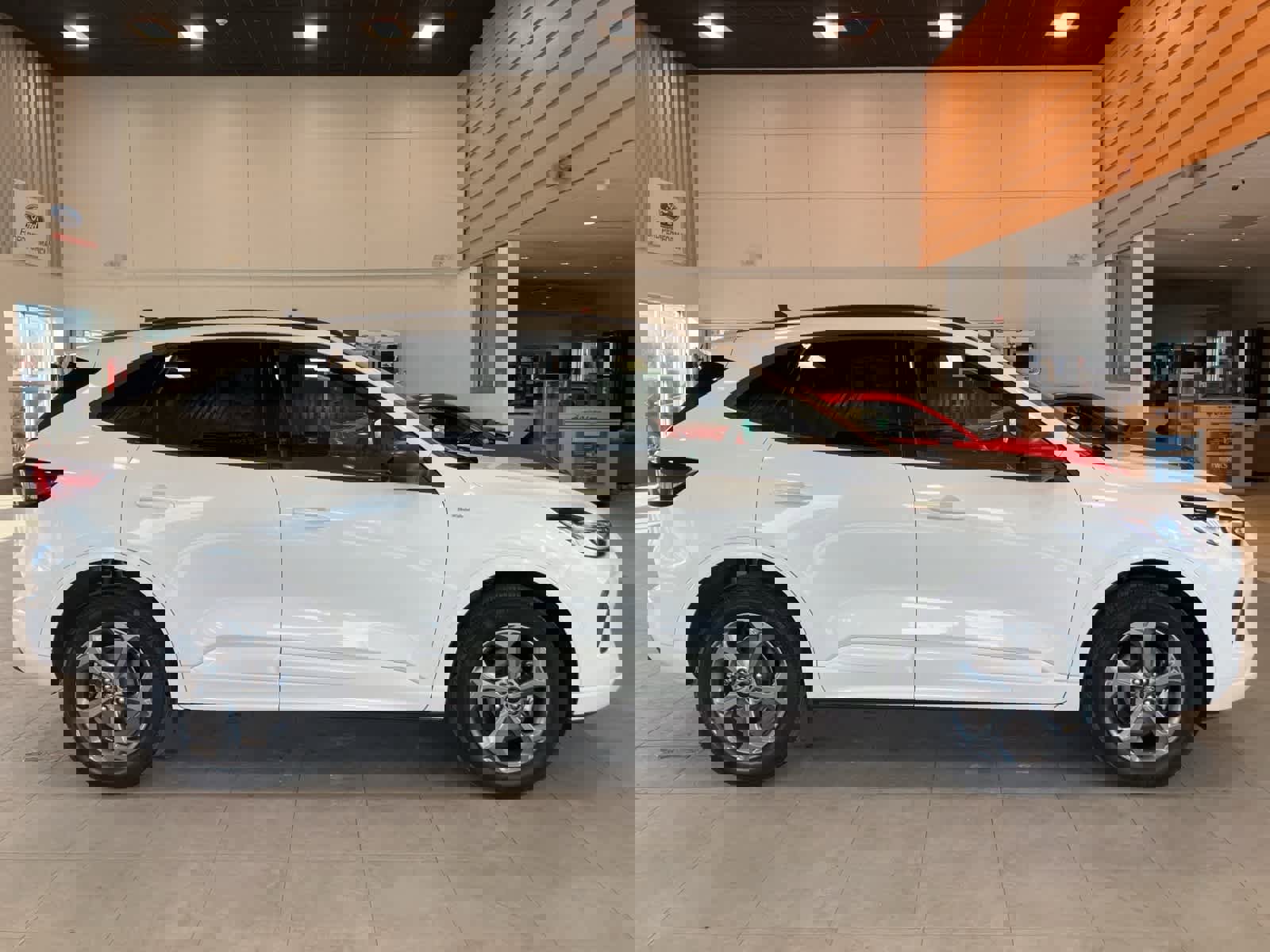 Used 2024 Ford Escape ST-Line w/ Tech Pack #1 image 4