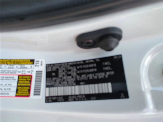 Certified 2024 Toyota Sienna Limited FWD image 27