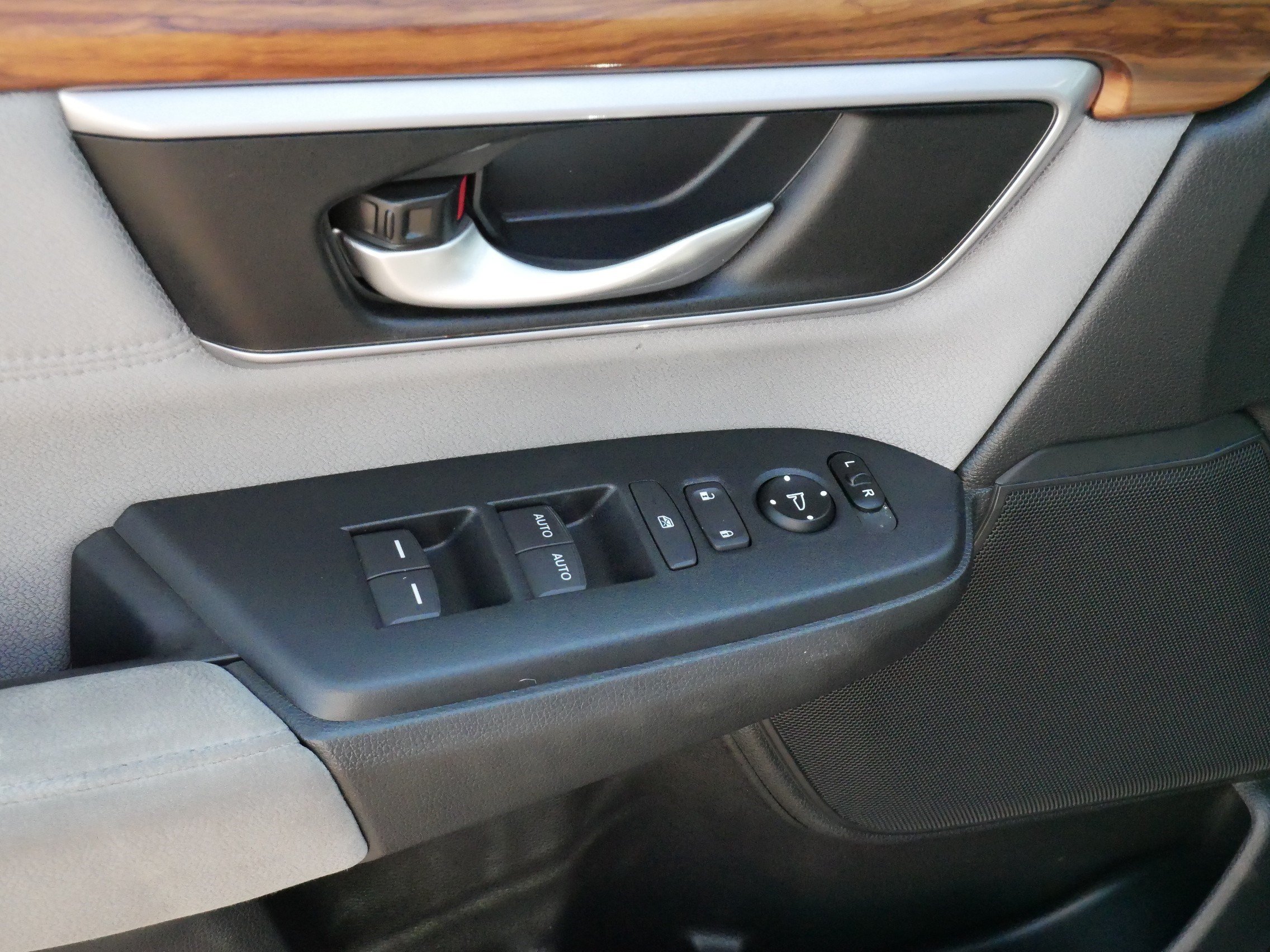Certified 2017 Honda CR-V EX image 19