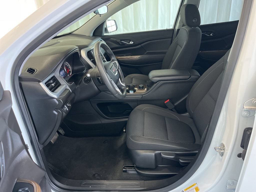 Used 2023 GMC Acadia SLE AWD/4WD image 3