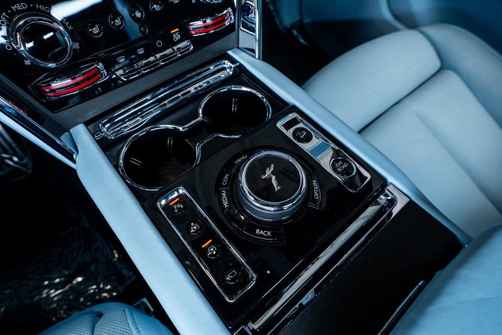 Used 2022 Rolls-Royce Cullinan image 56