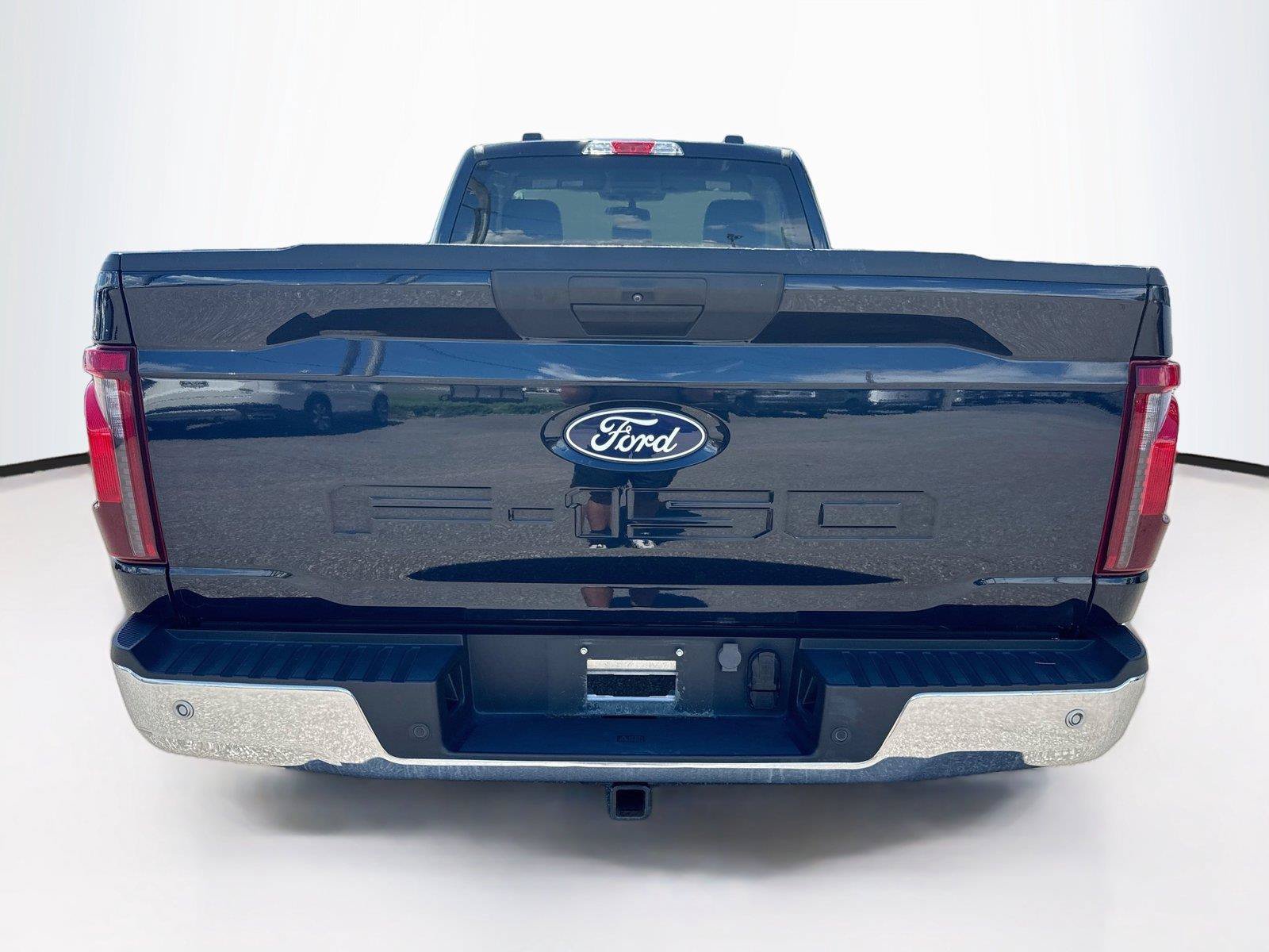 Used 2024 Ford F150 XL w/ Equipment Group 103A High AWD/4WD image 4