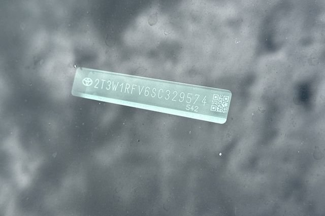 Used 2025 Toyota RAV4 XLE FWD image 3