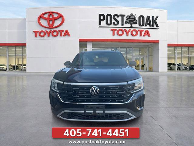 Used 2024 Volkswagen Atlas Cross Sport SE AWD/4WD image 3