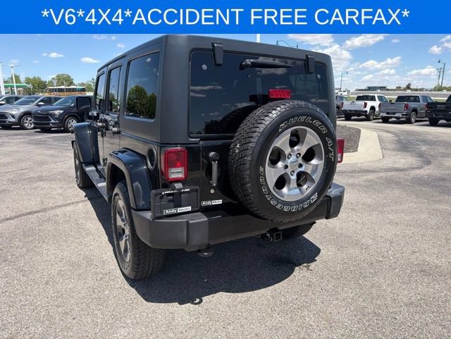 Used 2017 Jeep Wrangler Unlimited Sahara w/ Connectivity Group AWD/4WD image 8