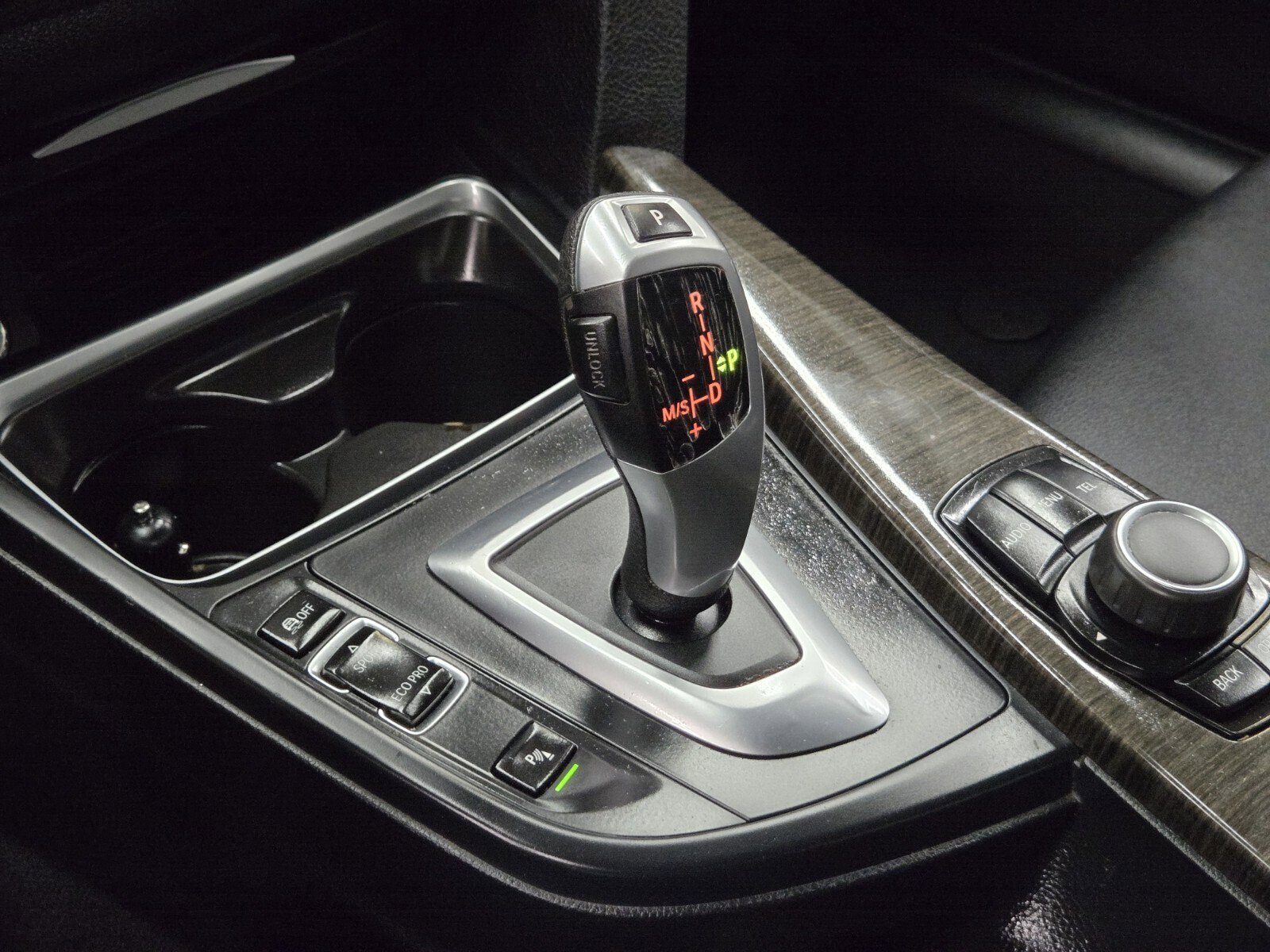 Used 2015 BMW 320i xDrive Sedan image 19