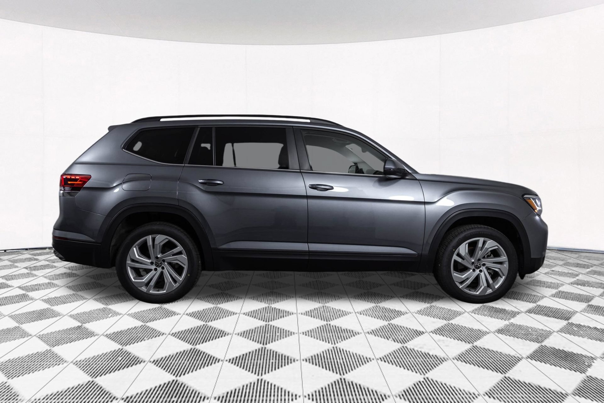 Used 2023 Volkswagen Atlas SE AWD/4WD image 19