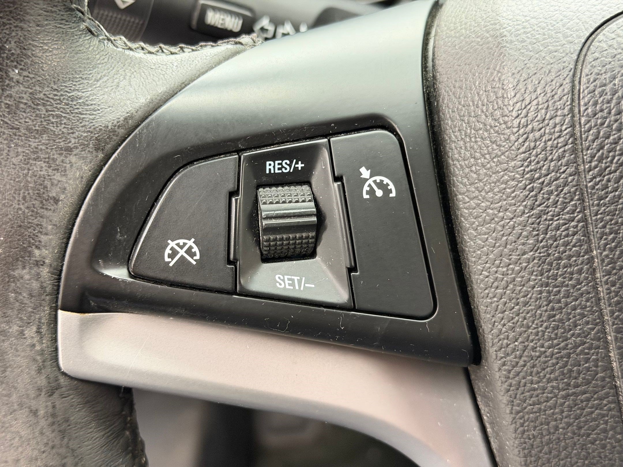 Used 2014 Chevrolet Cruze LT FWD image 14