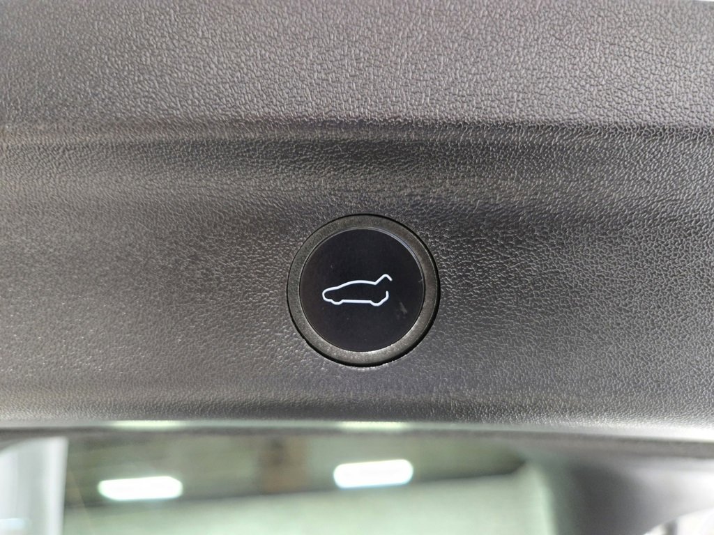 Used 2023 Tesla Model Y Long Range image 45