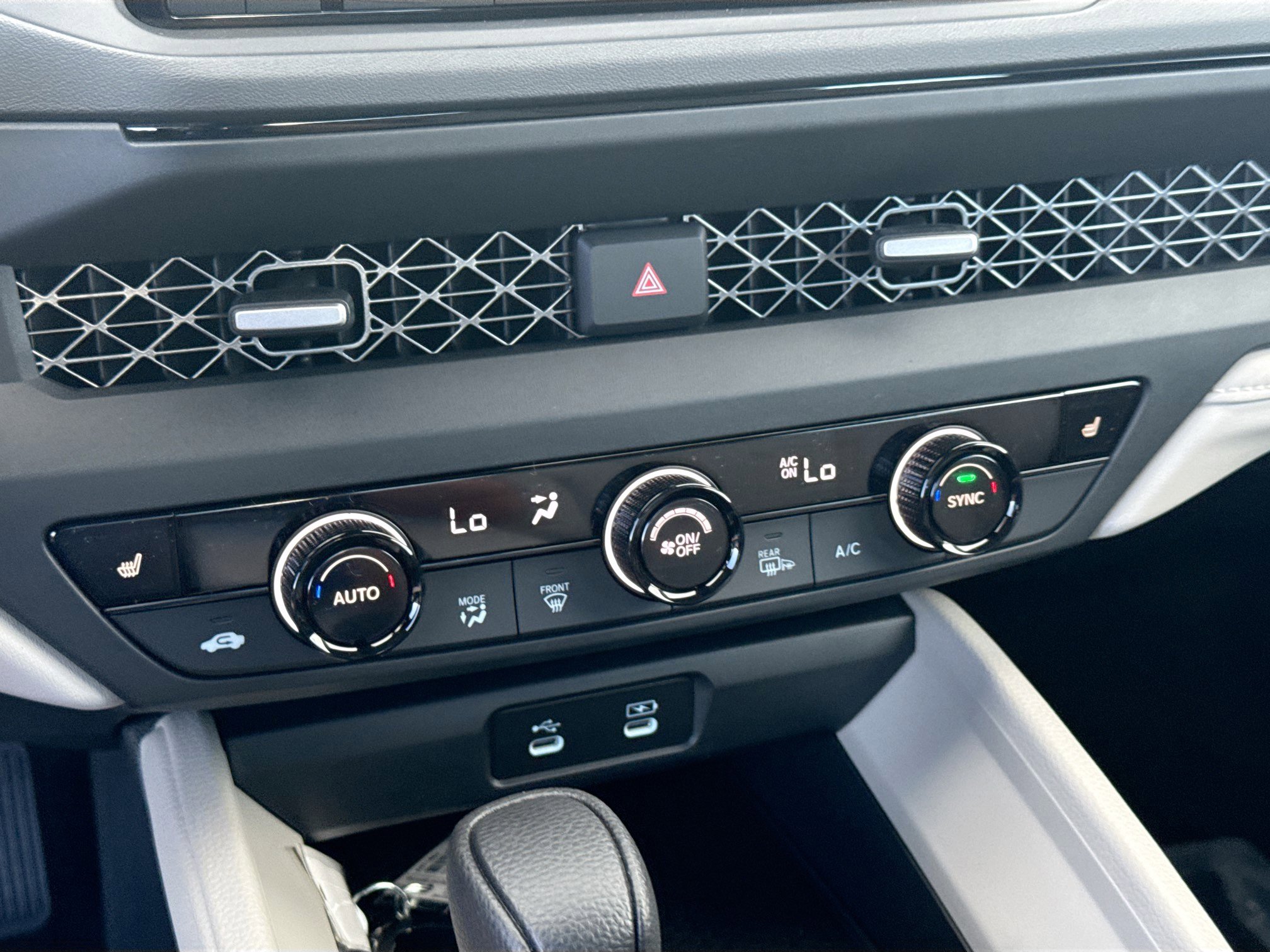 New 2025 Honda Accord SE image 12