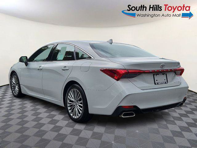 Certified 2022 Toyota Avalon Limited w/ Advanced Safety Package FWD image 4