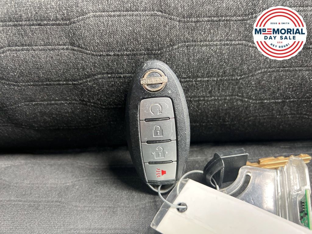 Used 2022 Nissan Pathfinder SV AWD/4WD image 29