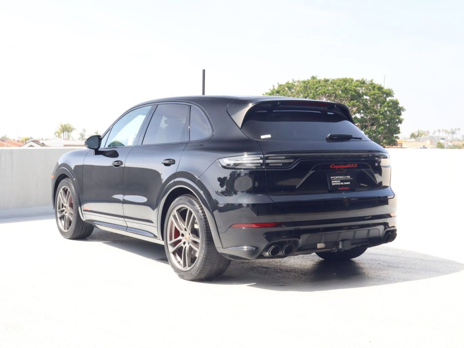 Certified 2023 Porsche Cayenne GTS image 3